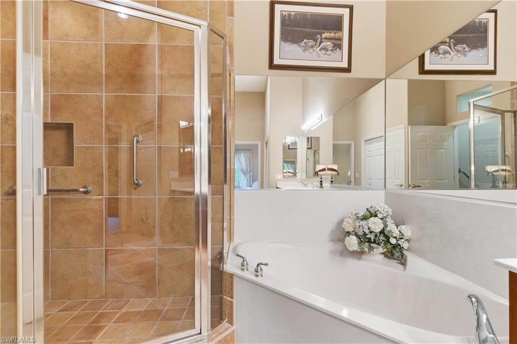 8390 Big Acorn CIR # 11C, NAPLES FL 34119-35