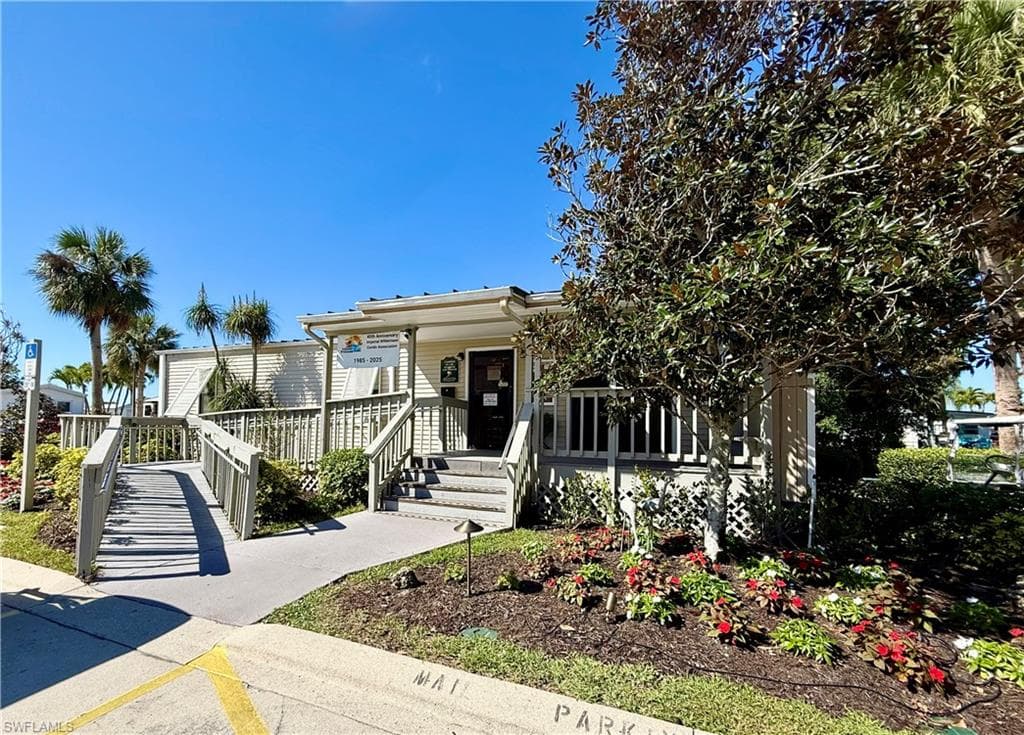 351 Bobcat RUN, NAPLES FL 34114-35