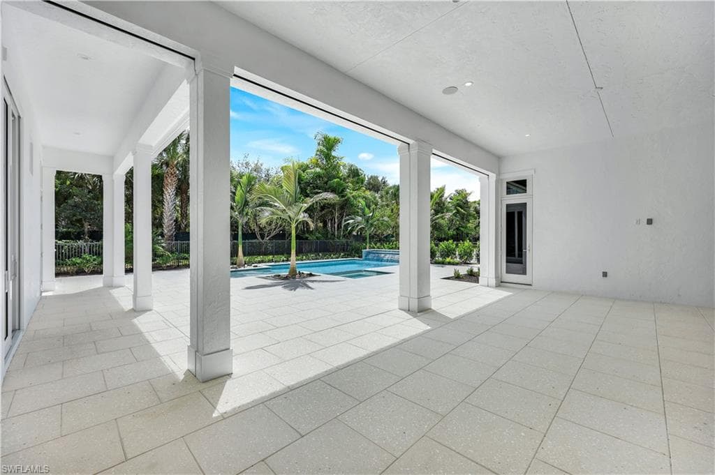 16767 Enclave CIR, NAPLES FL 34110-31