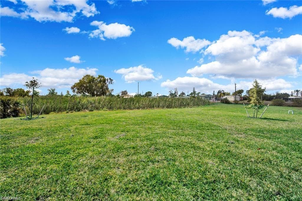 12329 Isabella DR, BONITA SPRINGS FL 34135-21