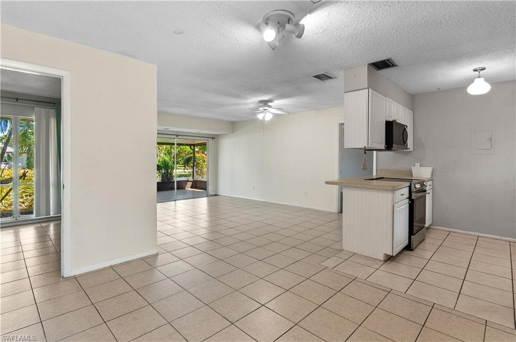 4261 Island CIR # 6, FORT MYERS FL 33919-1