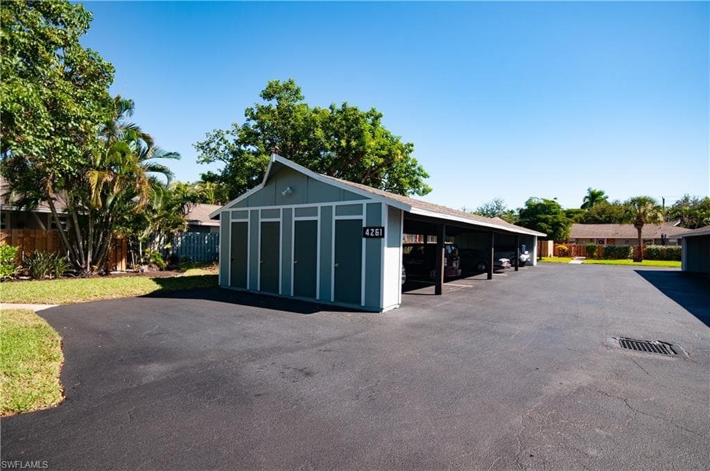 4261 Island CIR # 6, FORT MYERS FL 33919-2