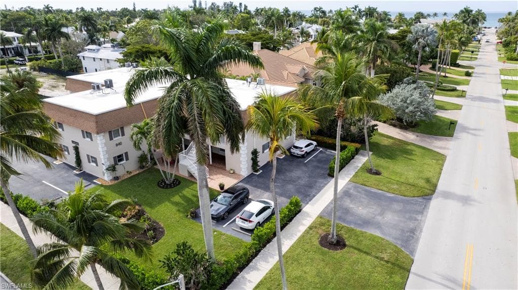 940 3rd ST S # 204, NAPLES FL 34102-24