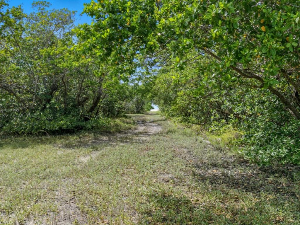 11799 Keewaydin, NAPLES FL 34113-12