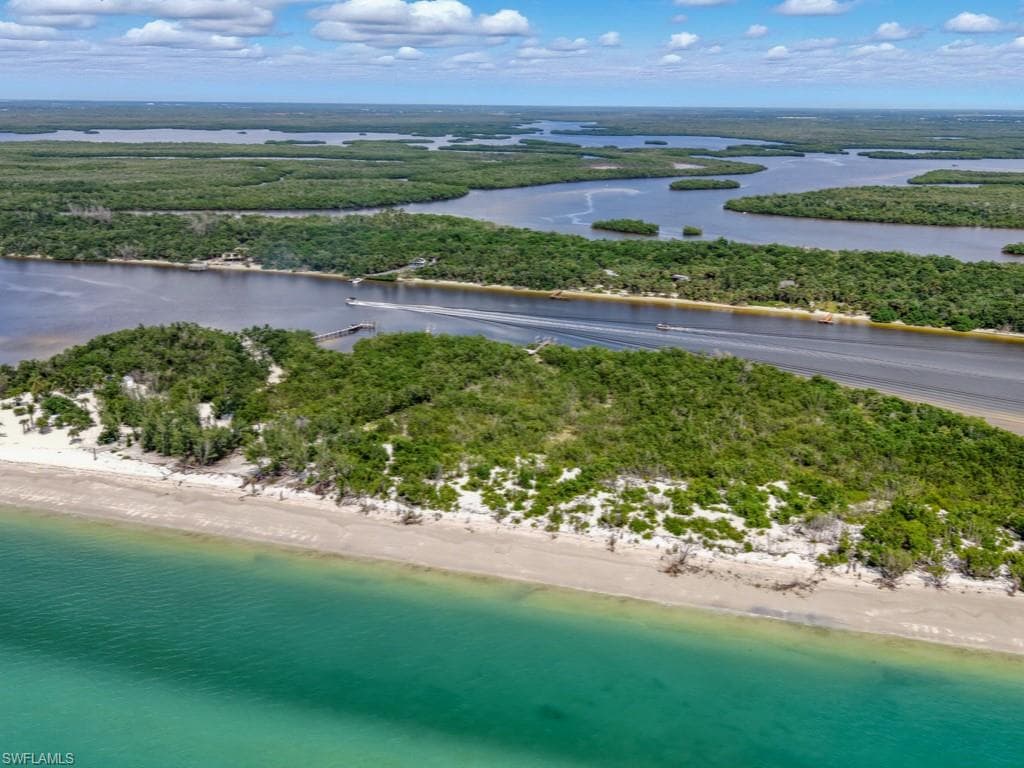 11799 Keewaydin, NAPLES FL 34113-15
