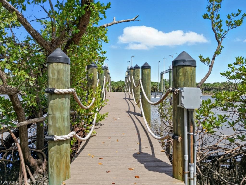 11799 Keewaydin, NAPLES FL 34113-6