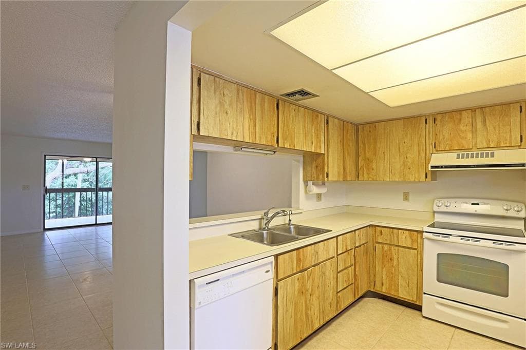 6120 Whiskey Creek DR # 409, FORT MYERS FL 33919-2