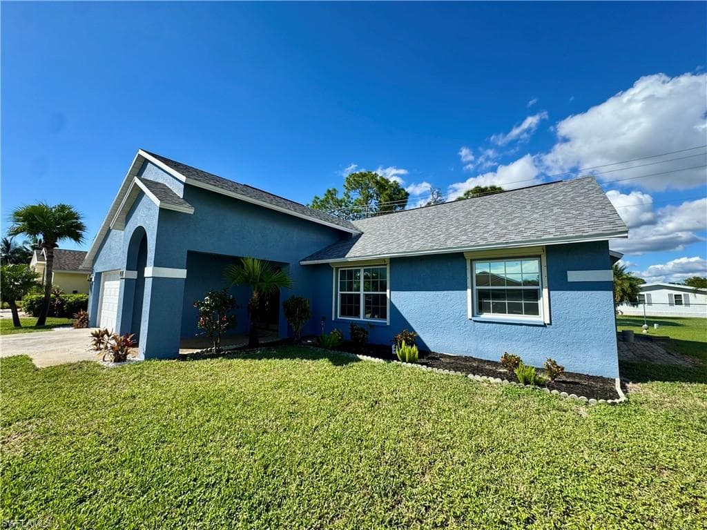 11761 Forest Mere DR, BONITA SPRINGS FL 34135-1