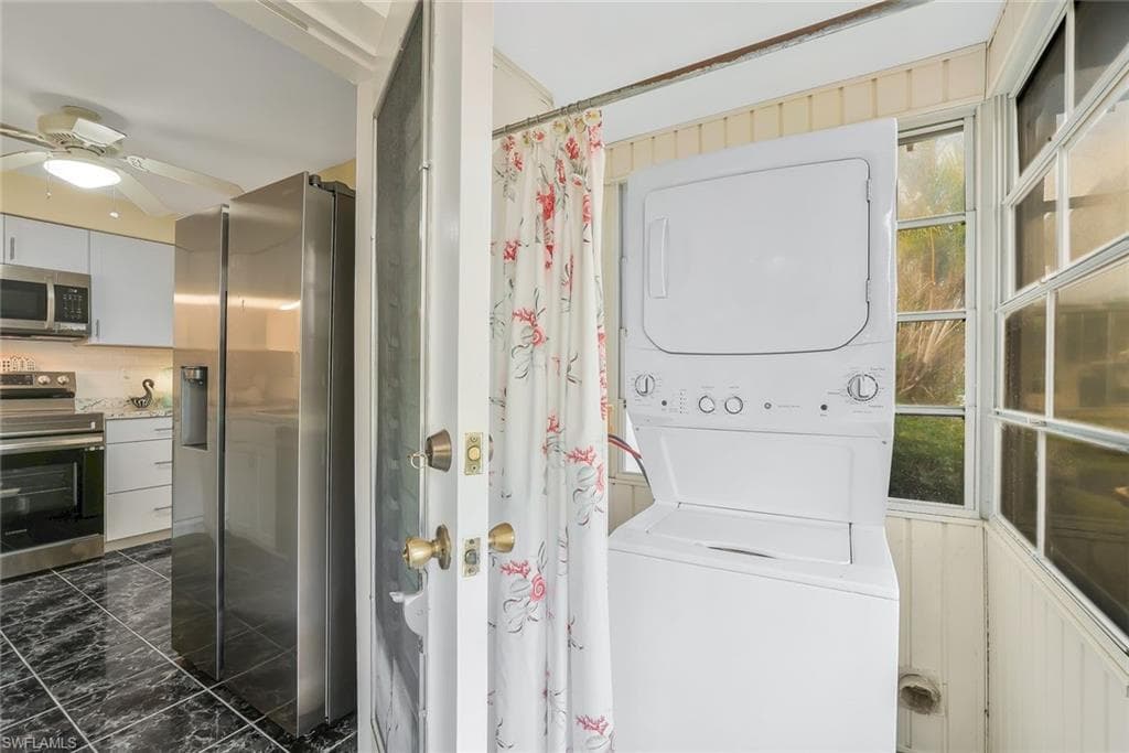 9 Hackney LN # A34, NAPLES FL 34112-15