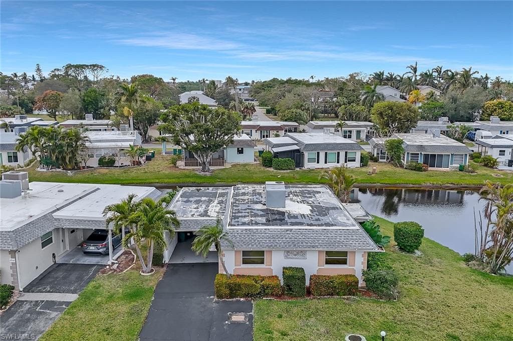 9 Hackney LN # A34, NAPLES FL 34112-19