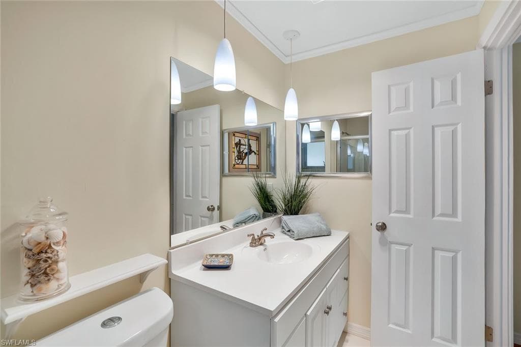 9 Hackney LN # A34, NAPLES FL 34112-9