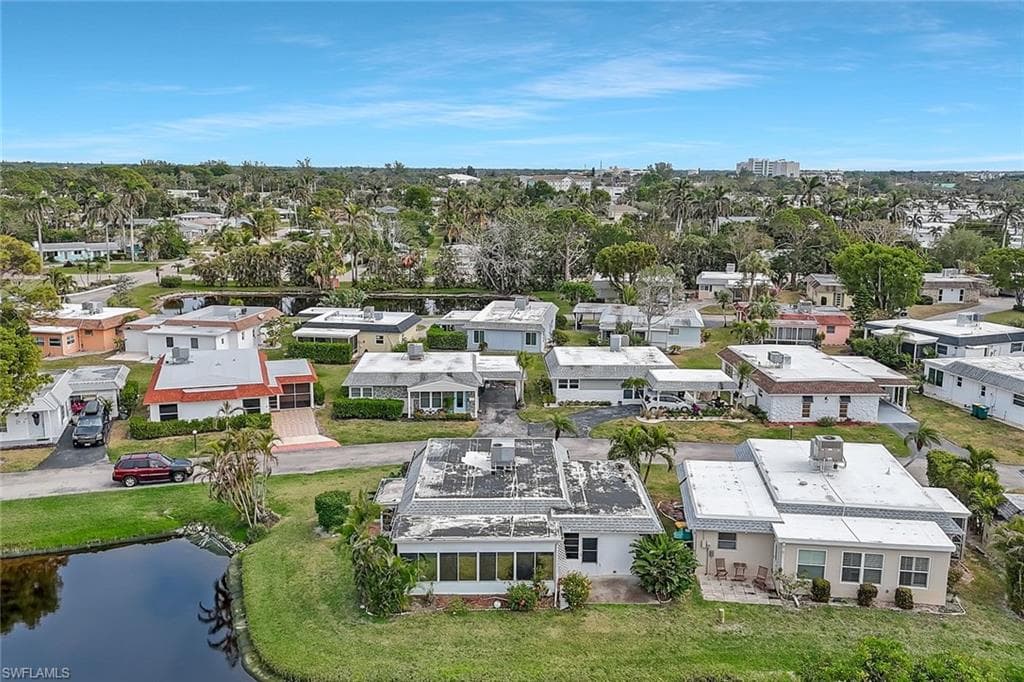 9 Hackney LN # A34, NAPLES FL 34112-18