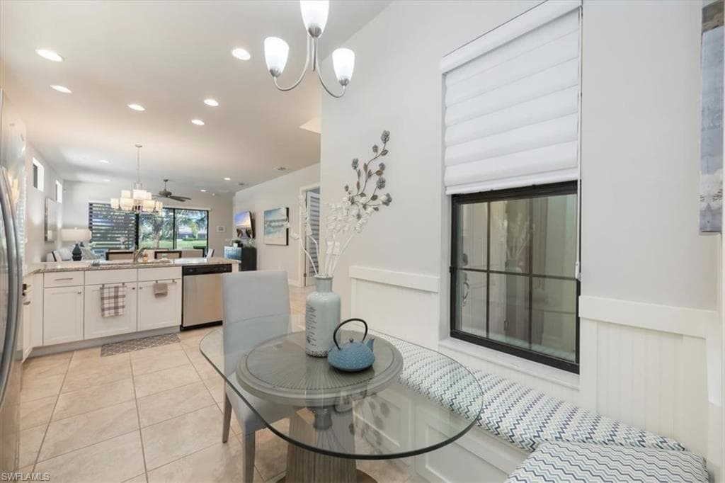 8160 Venetian Pointe DR, FORT MYERS FL 33908-15