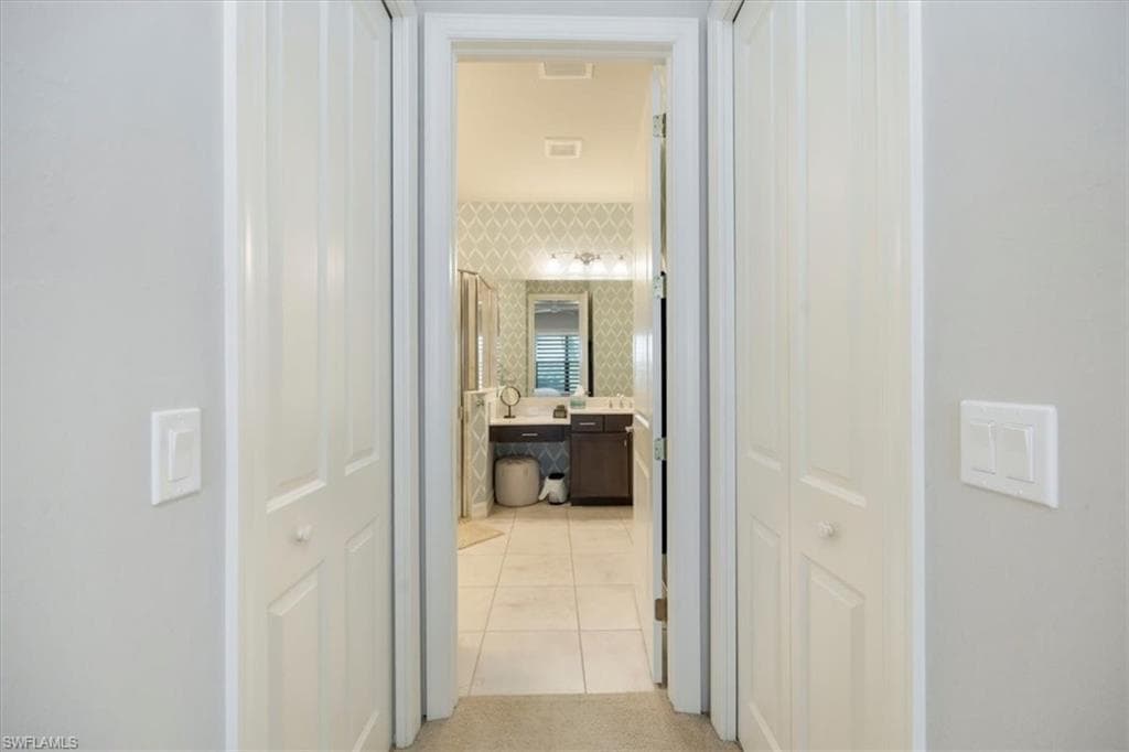8160 Venetian Pointe DR, FORT MYERS FL 33908-21
