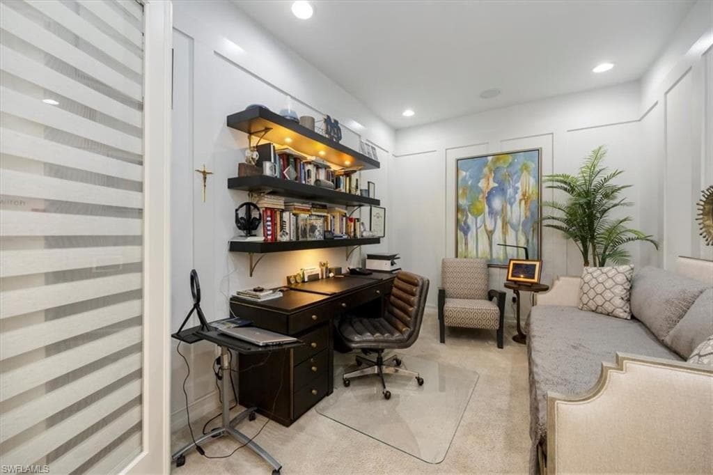 8160 Venetian Pointe DR, FORT MYERS FL 33908-17