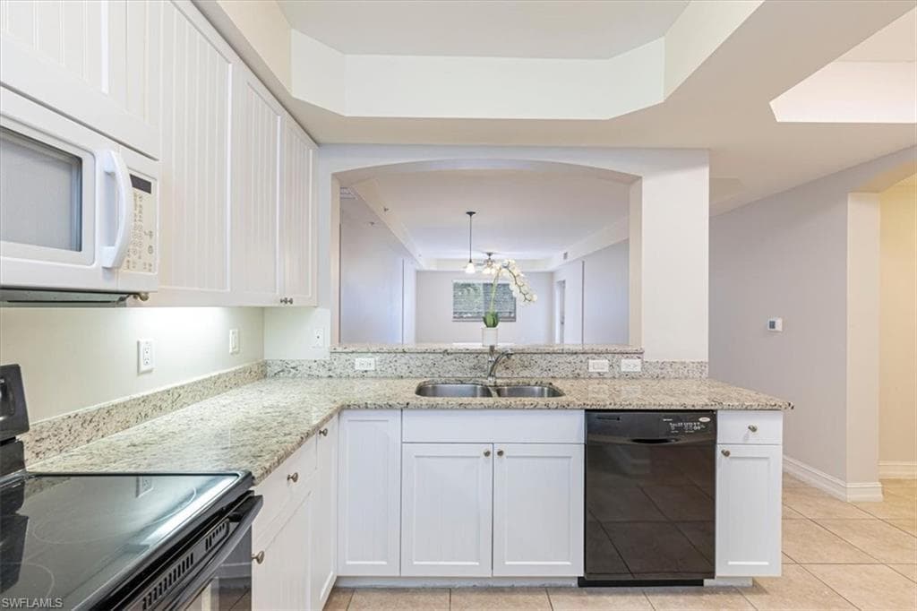 1100 Pine Ridge RD, NAPLES FL 34108-10