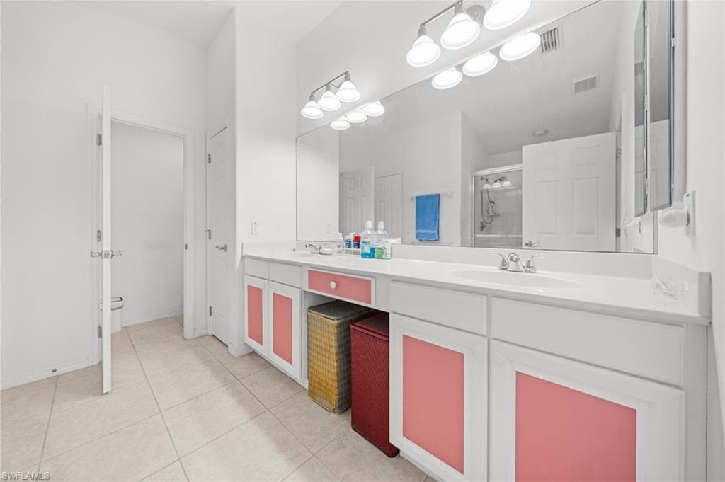 2492 Belleville CT, CAPE CORAL FL 33991-16