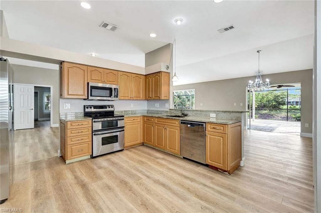 3650 Kent DR, NAPLES FL 34112-13