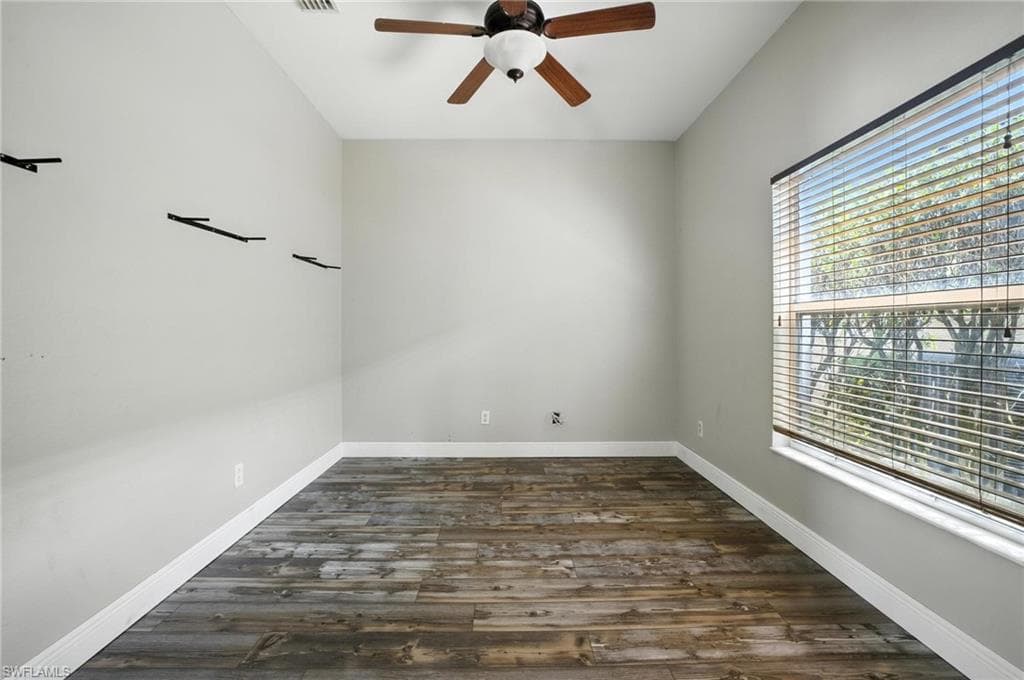 9010 Gladiolus Preserve CIR-11