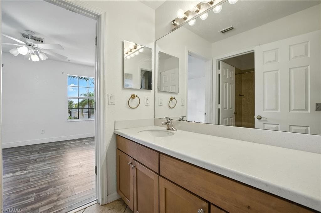 9010 Gladiolus Preserve CIR-21