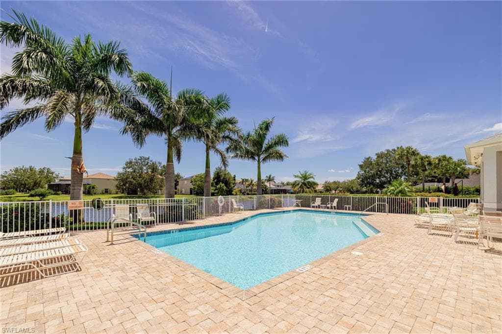 9010 Gladiolus Preserve CIR-32