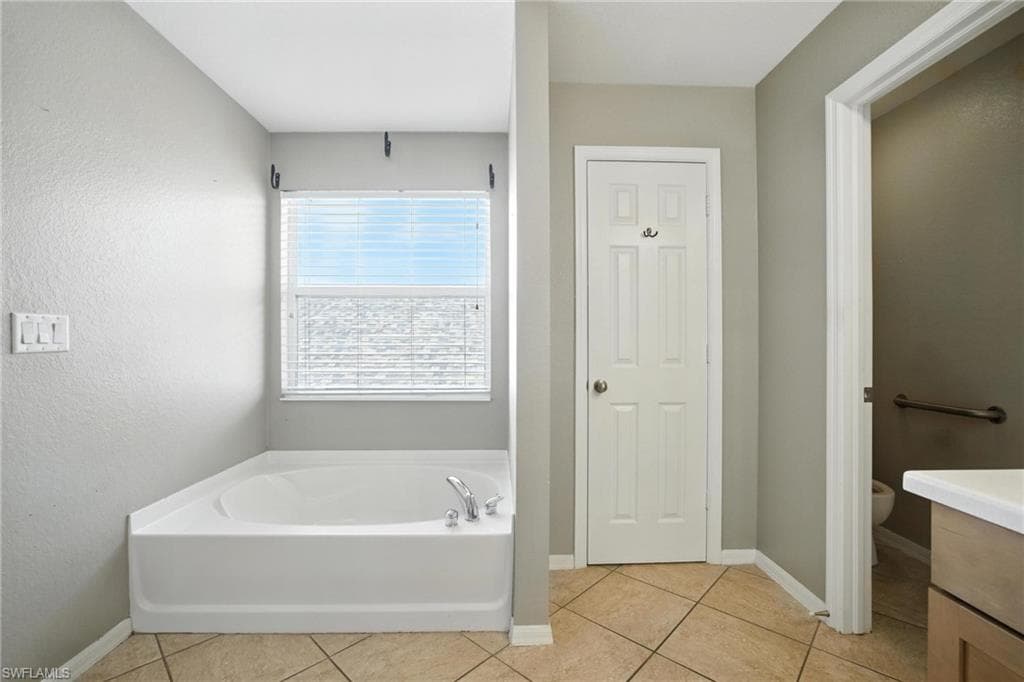 9010 Gladiolus Preserve CIR-17