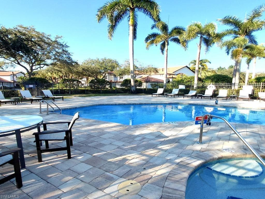 2451 Game Hawk CT # 2502, NAPLES FL 34105-17