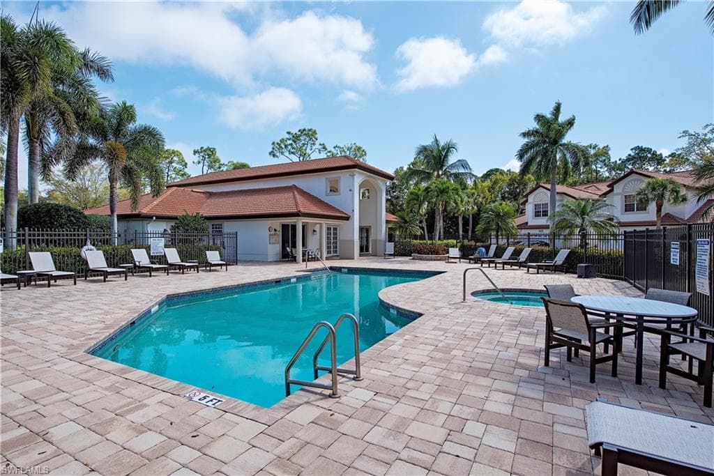 2451 Game Hawk CT # 2502, NAPLES FL 34105-18