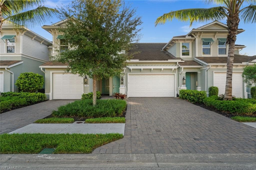 2318 Sawyers Hill RD # 107, NAPLES FL 34120-1