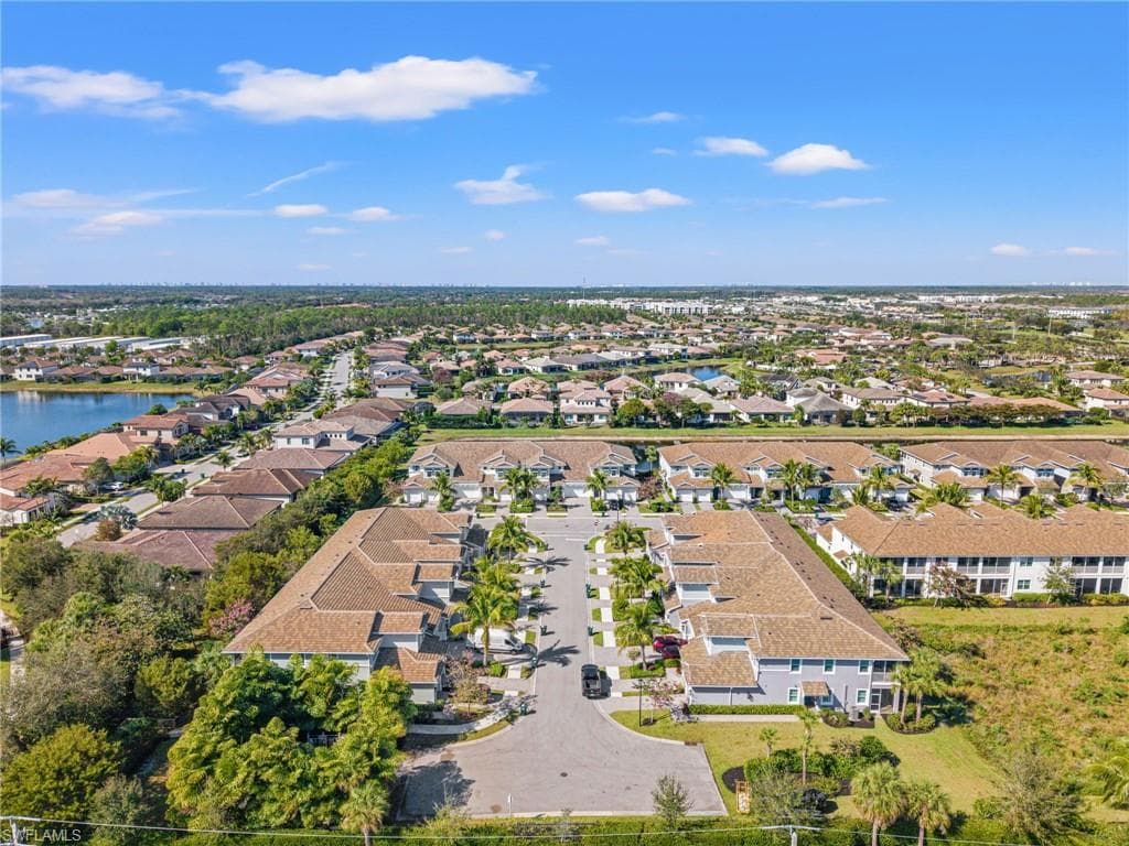 2318 Sawyers Hill RD # 107, NAPLES FL 34120-35