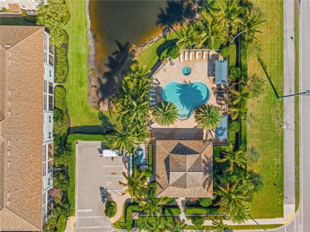 2318 Sawyers Hill RD # 107, NAPLES FL 34120-37