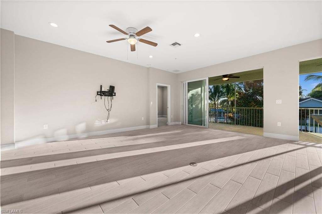 2318 Sawyers Hill RD # 107, NAPLES FL 34120-9