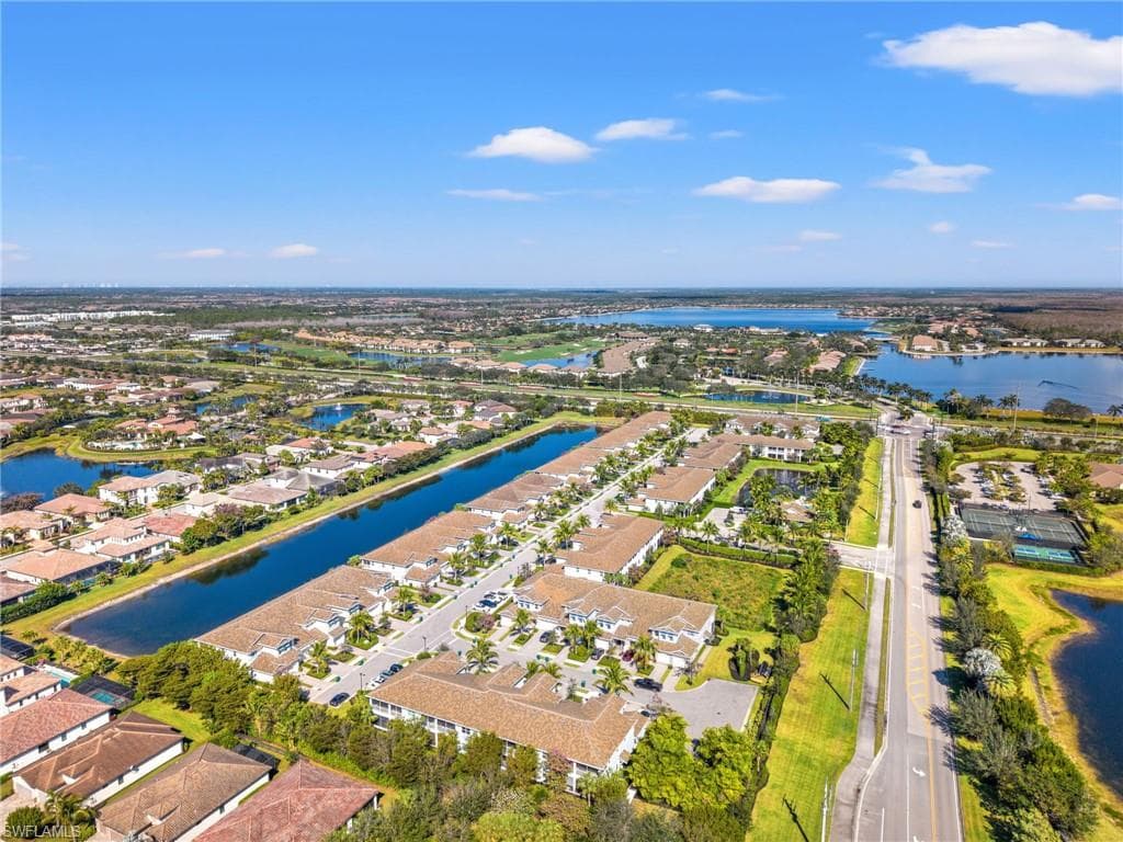 2318 Sawyers Hill RD # 107, NAPLES FL 34120-36