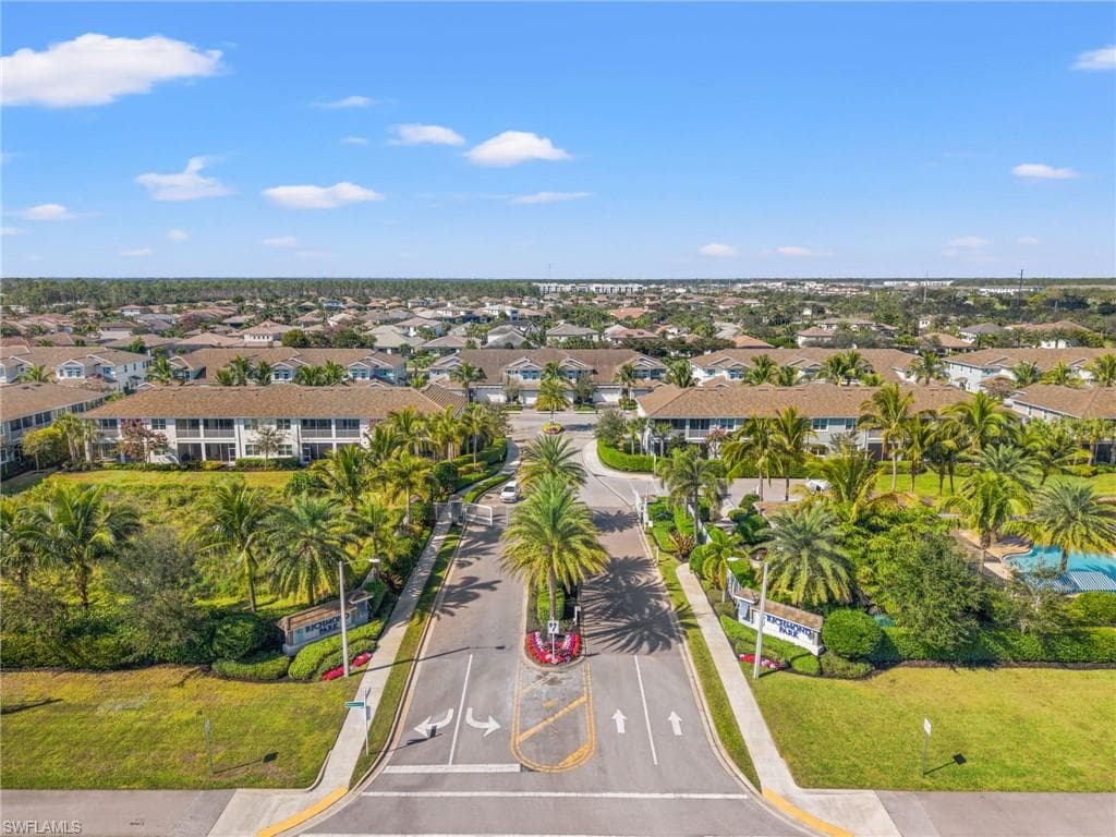2318 Sawyers Hill RD # 107, NAPLES FL 34120-39