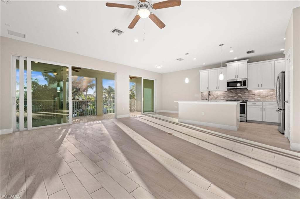 2318 Sawyers Hill RD # 107, NAPLES FL 34120-7