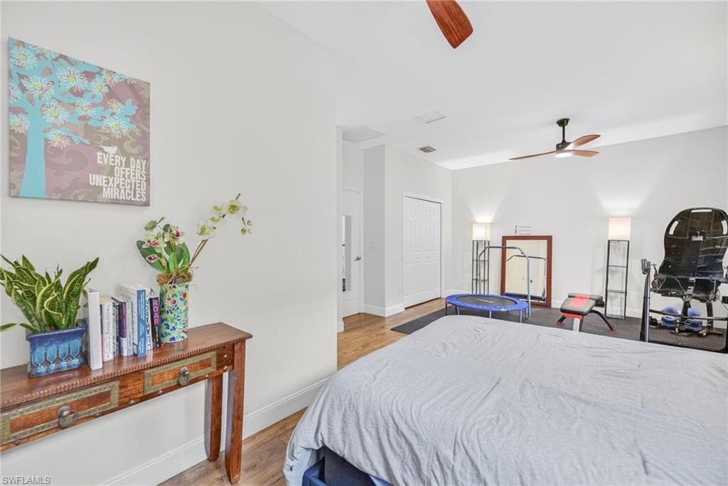 21348 Velino LN, ESTERO FL 33928-16