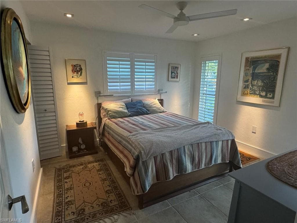 215 Lanchester CT # 44, NAPLES FL 34112-11
