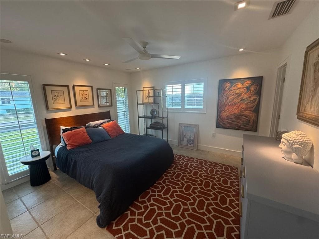 215 Lanchester CT # 44, NAPLES FL 34112-13