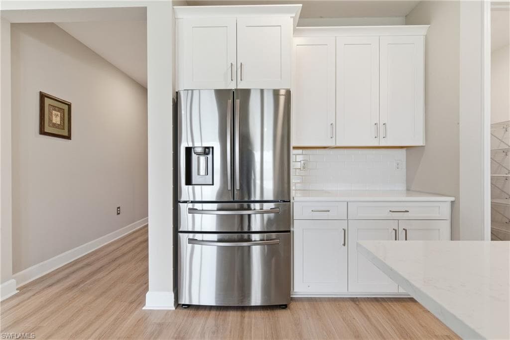 2055 Grove DR, NAPLES FL 34120-10