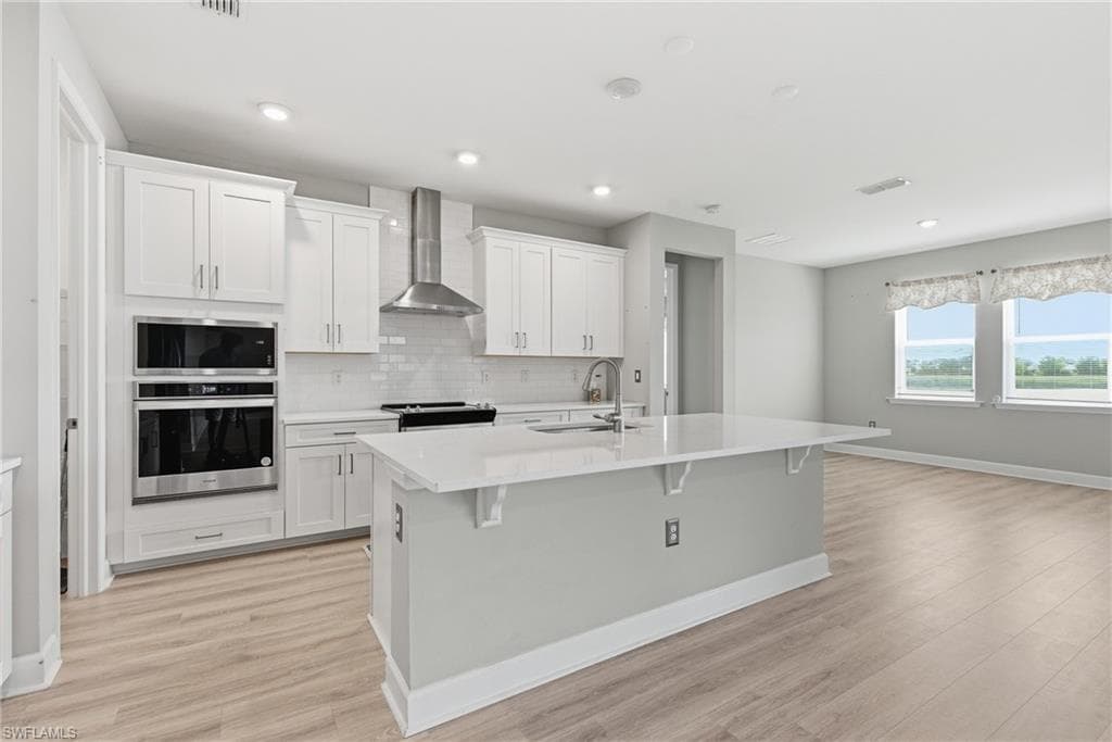 2055 Grove DR, NAPLES FL 34120-7