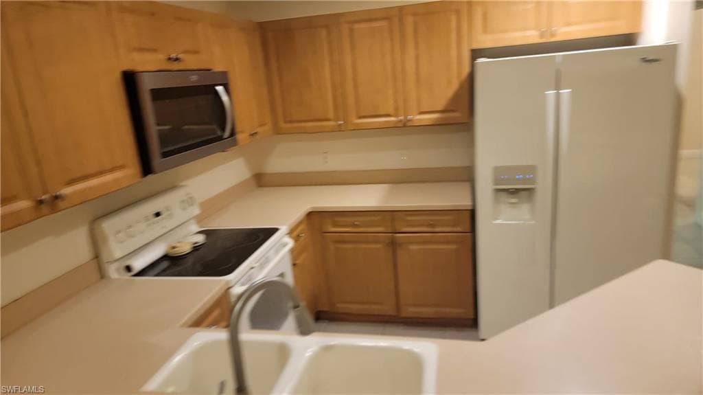 2904 Tuscan DR # 104, CAPE CORAL FL 33909-2