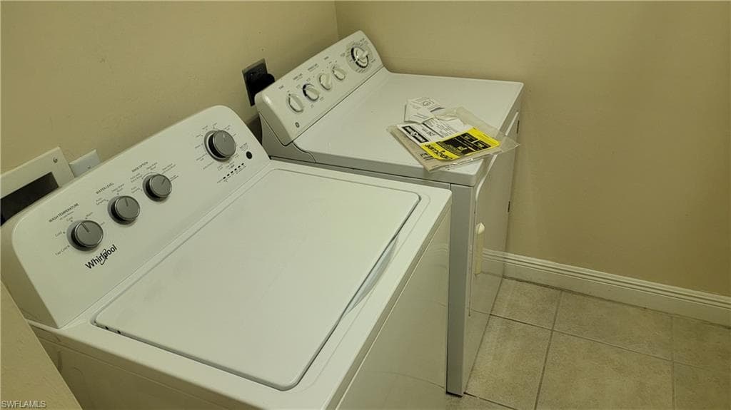 2904 Tuscan DR # 104, CAPE CORAL FL 33909-4