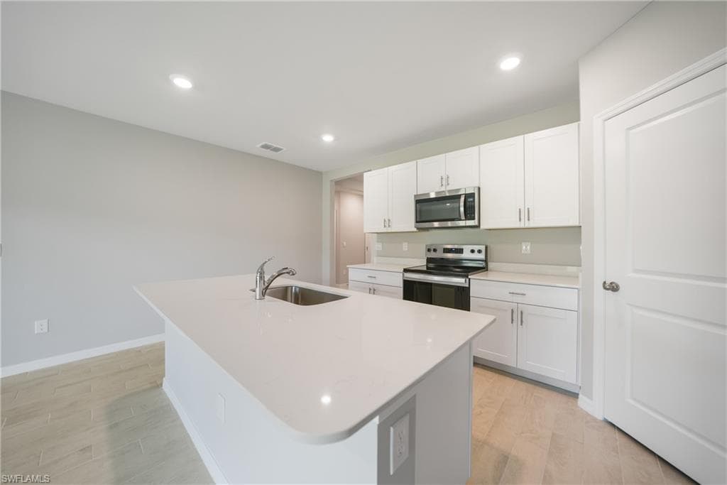 2965 Ernest WAY, FORT MYERS FL 33905-4