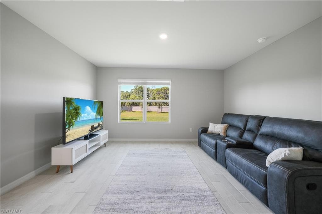 2965 Ernest WAY, FORT MYERS FL 33905-10