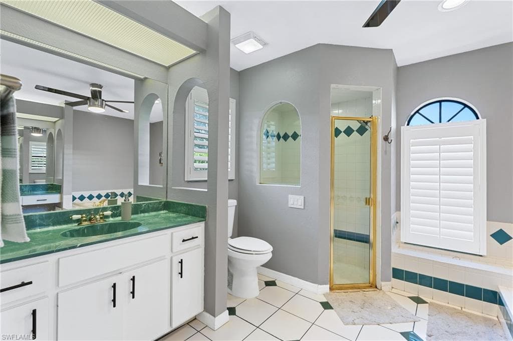 1048 Harbour Drake DR, PUNTA GORDA FL 33983-22