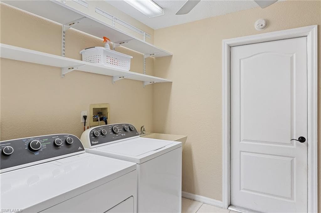 1048 Harbour Drake DR, PUNTA GORDA FL 33983-32