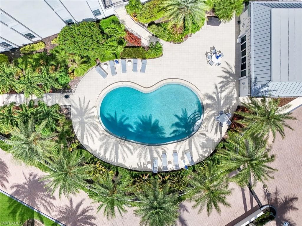 1285 Gulf Shore BLVD N # 3B, NAPLES FL 34102-43