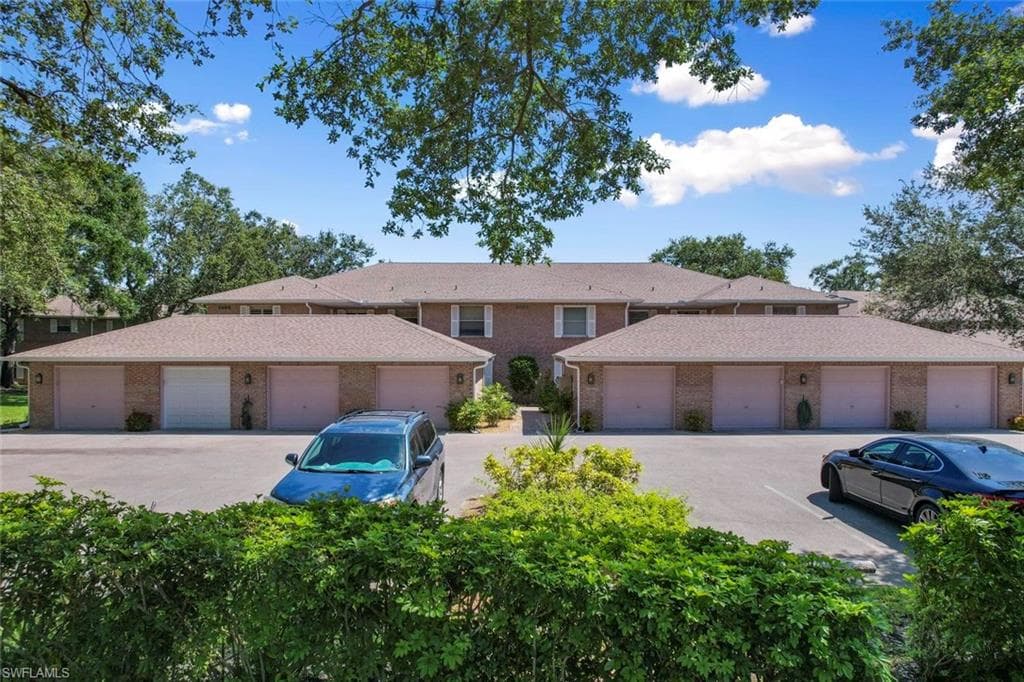 6680 Ilex CIR # 3D, NAPLES FL 34109-24