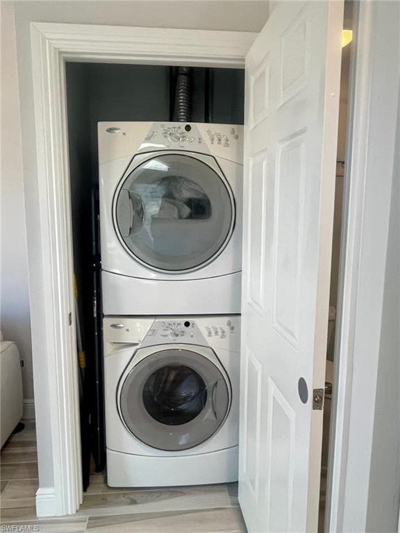 4592 Southern Breeze DR, NAPLES FL 34114-13