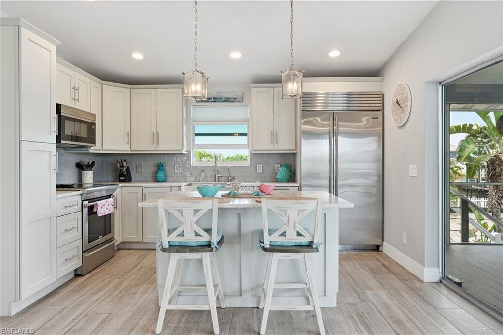 130 Bahia VIA, FORT MYERS BEACH FL 33931-8